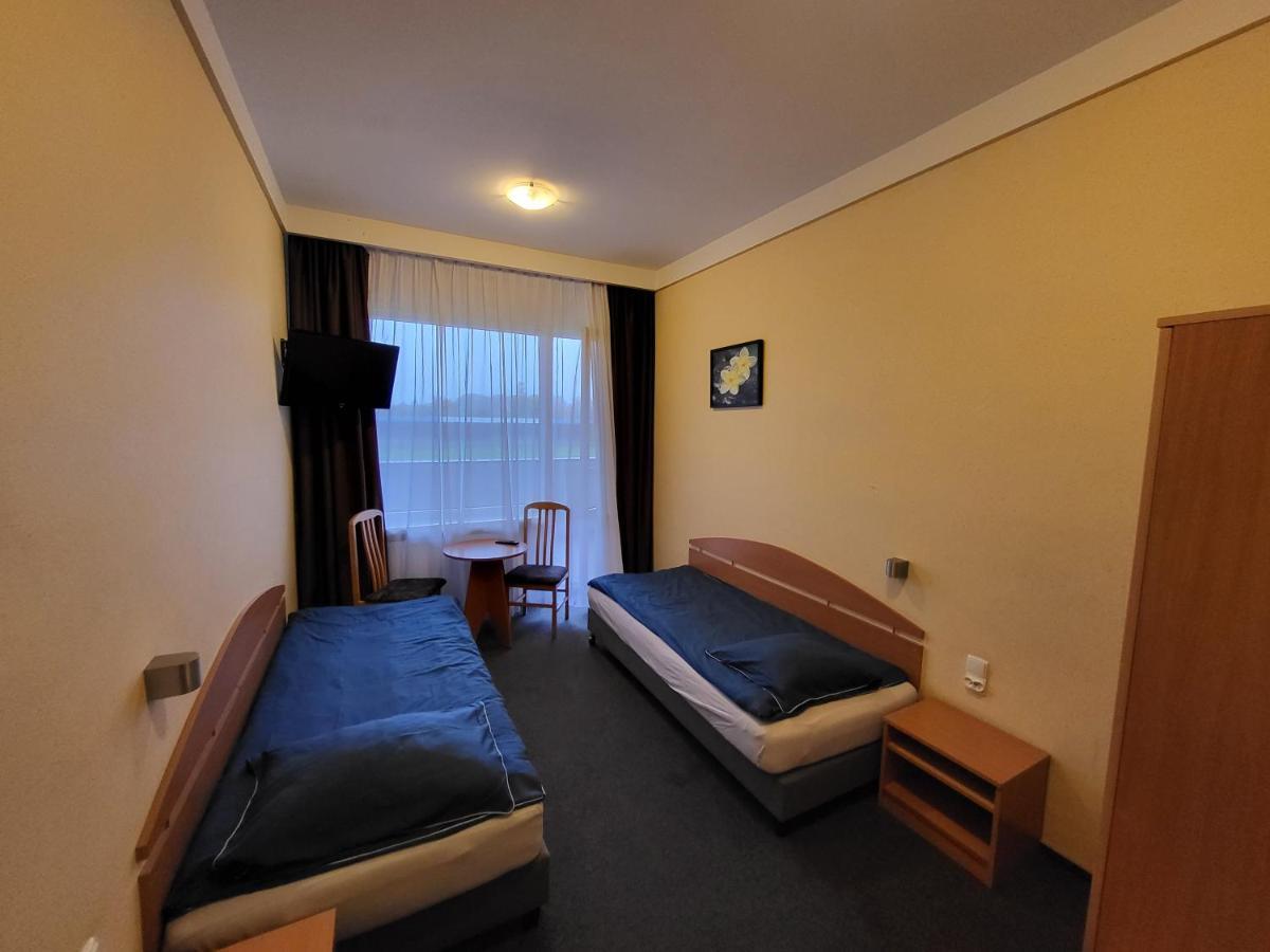 Hotel Parkowy Мальборк Екстер'єр фото
